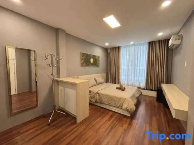 5 Bedrooms Suite