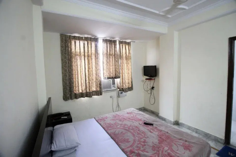 Hotel Dhawan