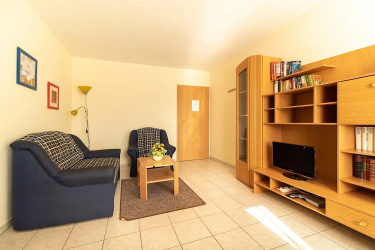 Lena Apartman