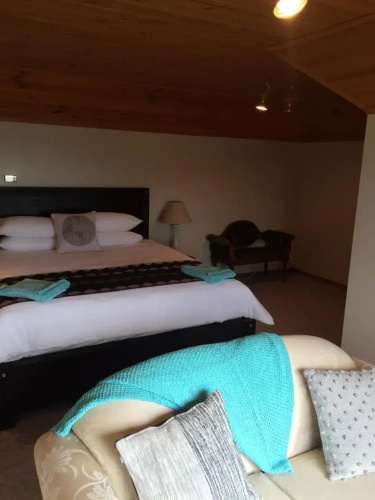 ‘Rose Cottage’ sisters beach accommodation