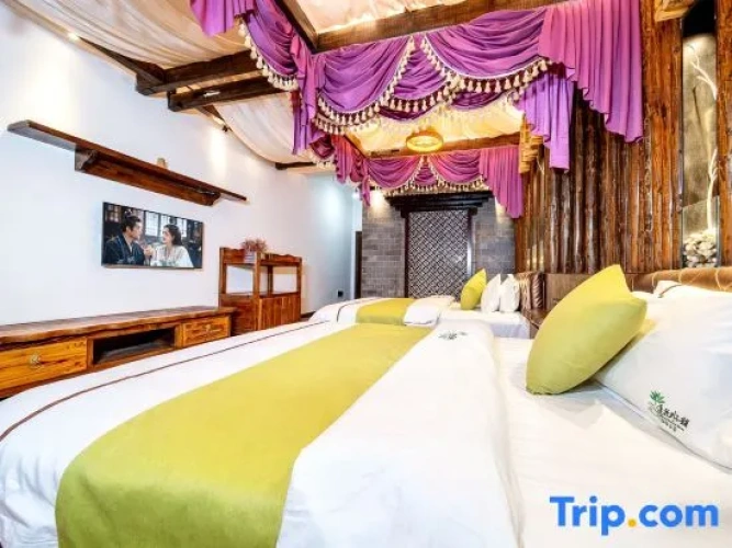 Standard Twin room with balcony and with sea view
