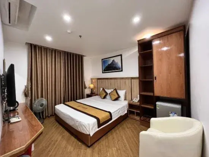 4M2 Hotel