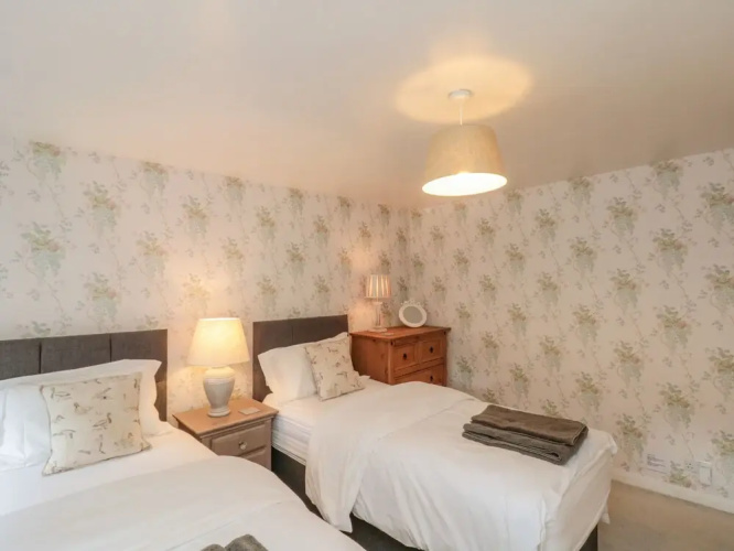5 Rosedale Abbey