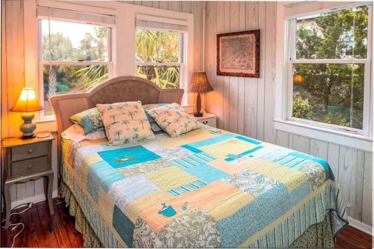 CScape - 2 Br Home