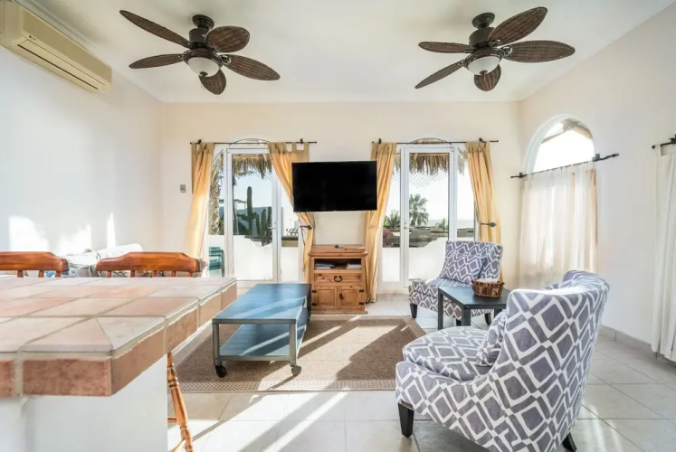 Upper and Lower Casita