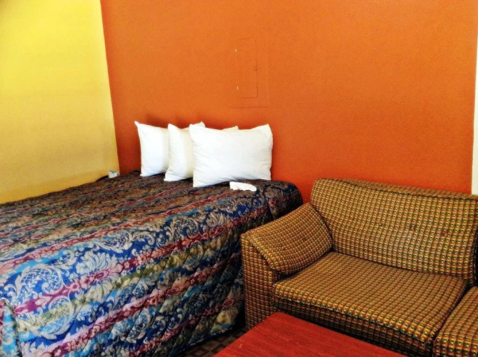 Economy Inn