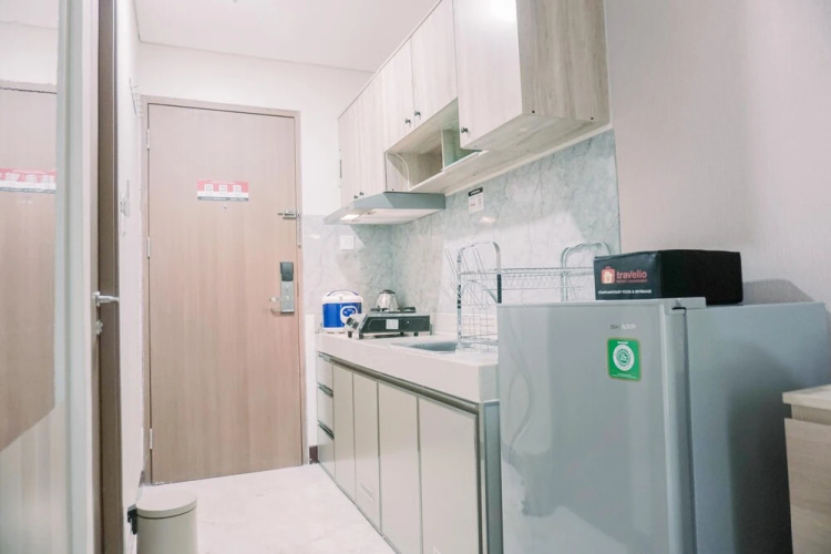 Nice And Modern Studio Apartment B Residence