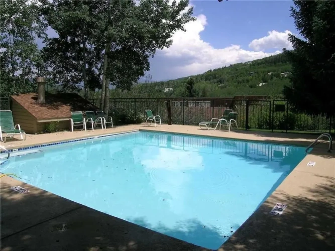 3 Bedrooms Standard room with balcony and with mountain view