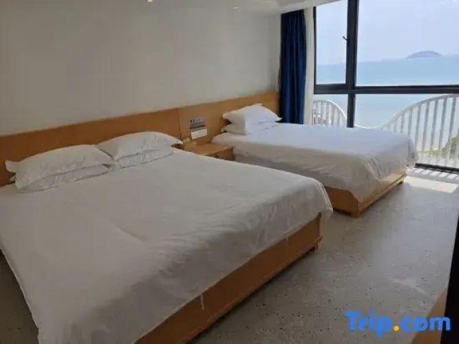 Deluxe Family room with sea view