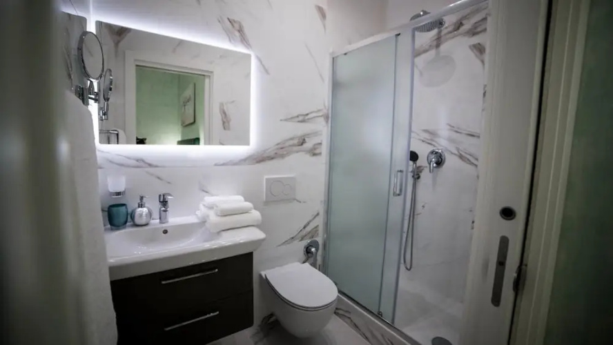 St. Peter Area Luxury Suites