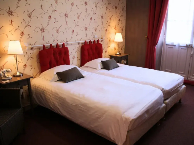 Grand Hôtel de Bourbon-Lancy - Logis - Restaurant et Spa