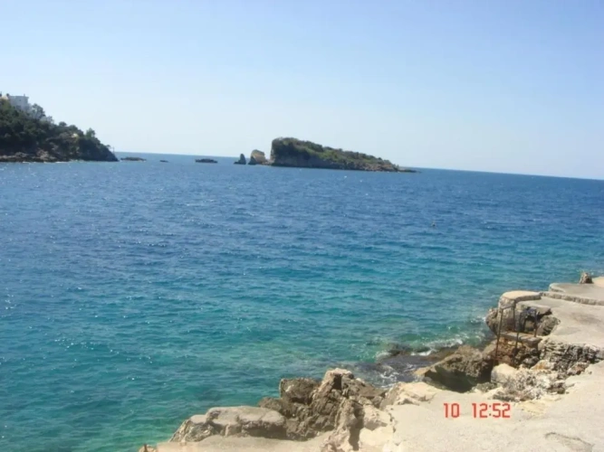 1 Bedroom Apartment with balcony and with sea view