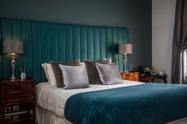 Caistor Hall Hotel