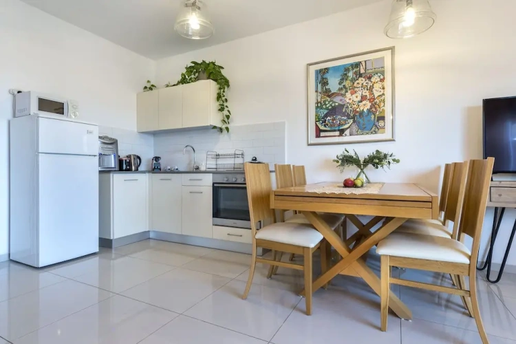 1 Bedroom Apartment beachfront