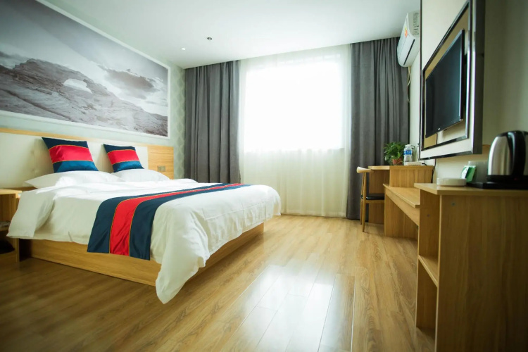 Super 8 Hotel (Binhai Seaside Avenue)
