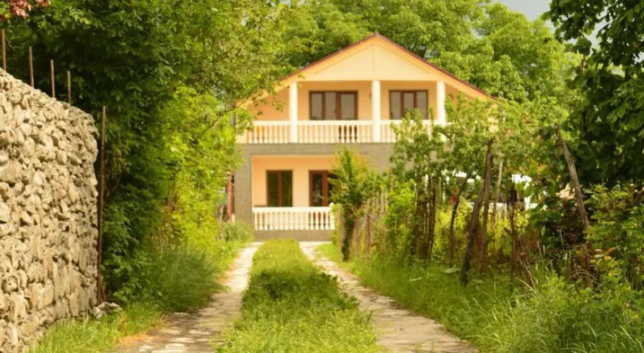 Nona Guest House