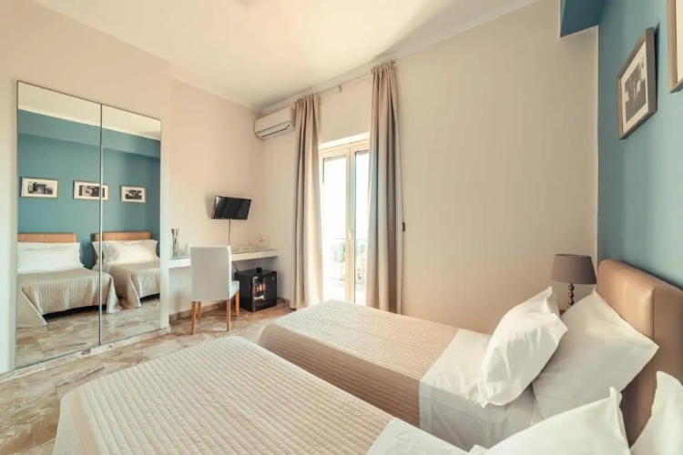 Standard Double room with sea view