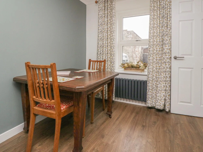 Oak Cottage