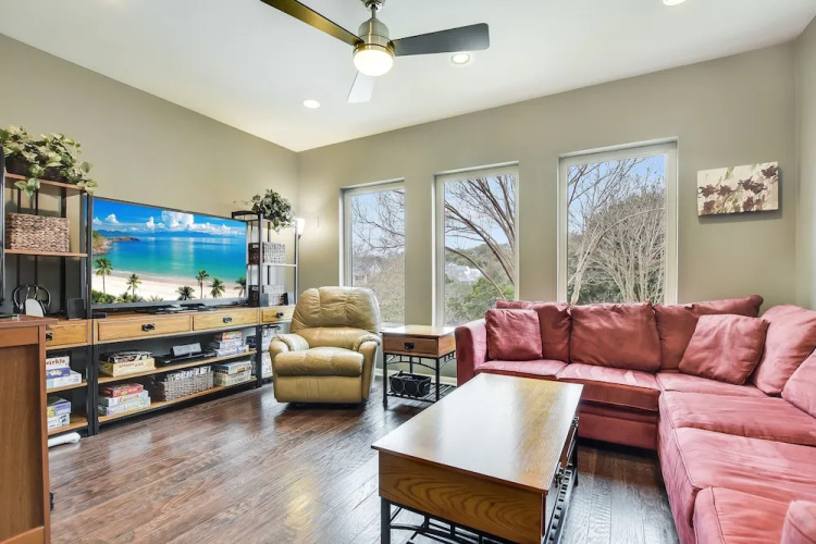 The Arrive Authentic Tudor - 4 Br Home