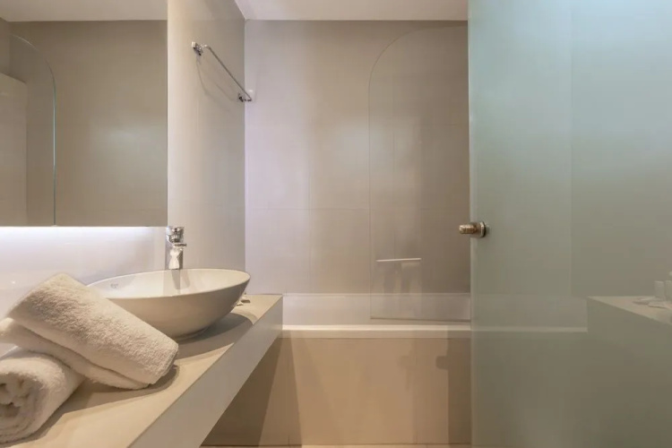 Mythos Suites Hotel