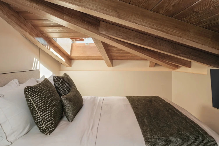 Ceci Suites