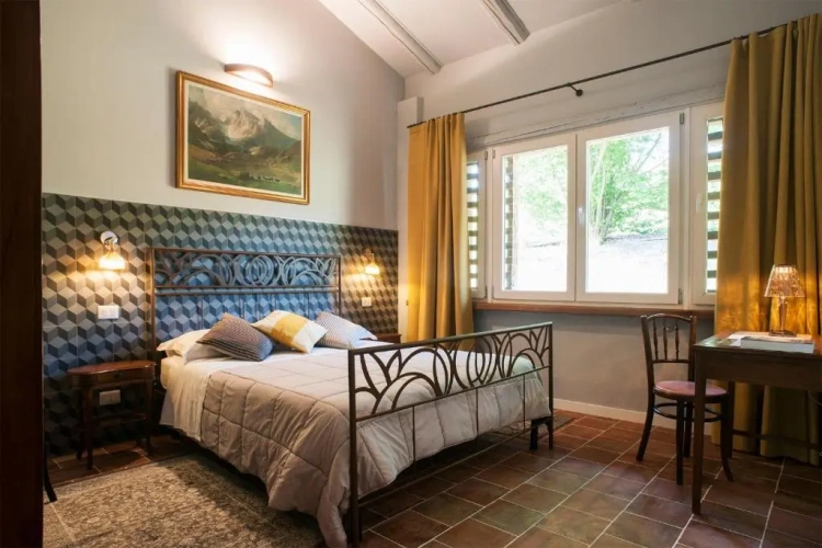 Standard Double room with view