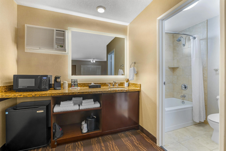 Best Western Plus Stovall's Inn photo 8