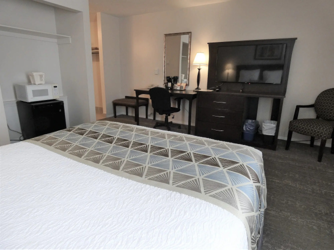 Dilworth Inn