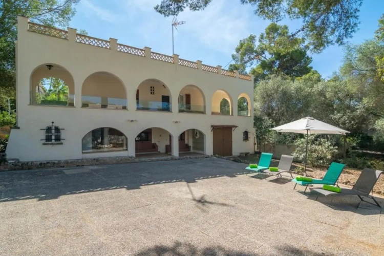 3 Bedrooms Cottage