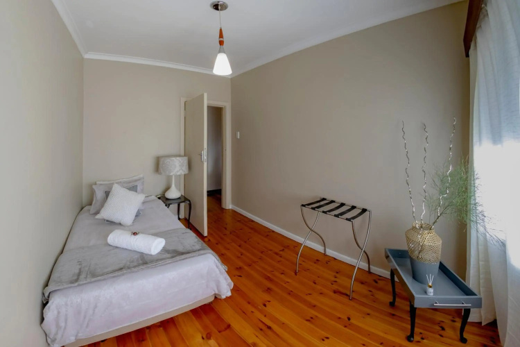 Munro Suites
