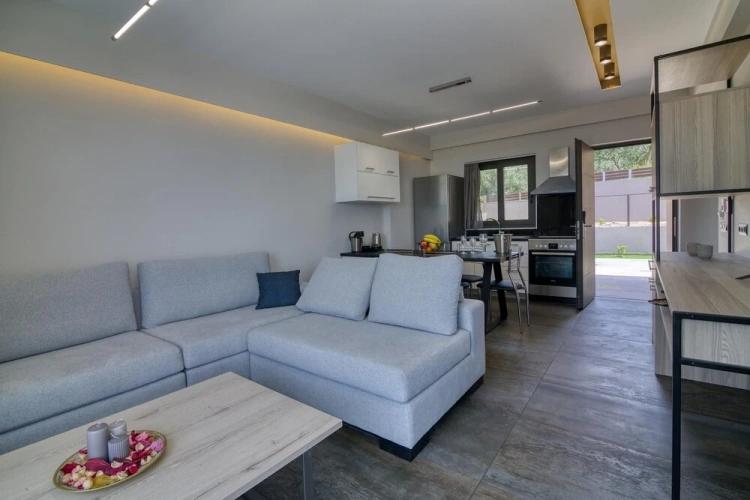 2 Bedrooms Family Suite with sea view