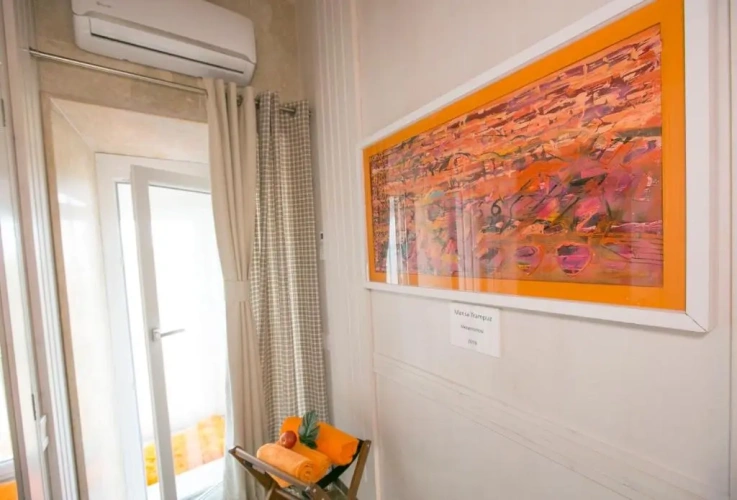 2 Bedrooms Apartment