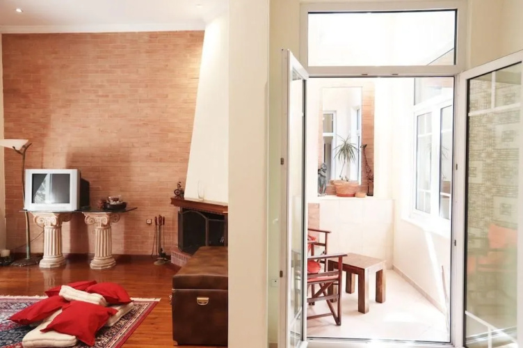 Pagrati Penthouse Apartment