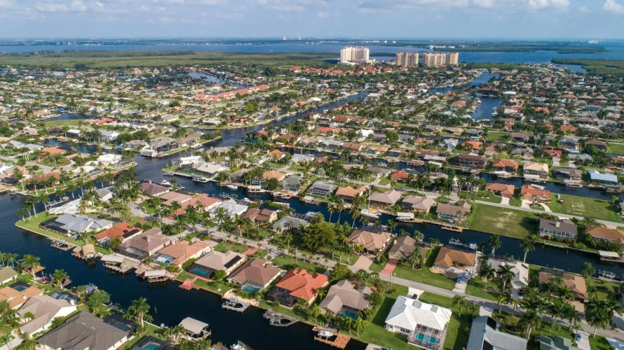 Waterfront Villa Ocean Drive ID1431
