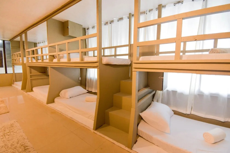 Treasure Isle Backpacker's Hostel