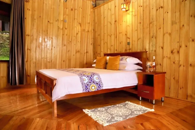 Luxury Double room with balcony and with land view