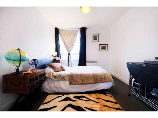 2-br Flat For 4 in Gated Complex With Pool