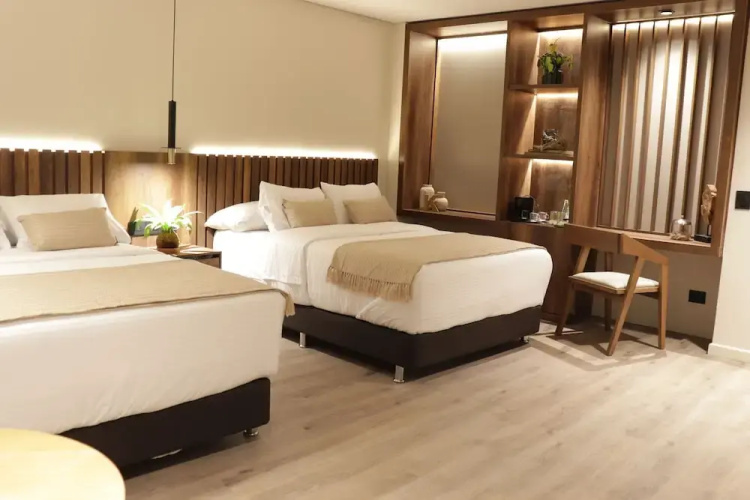 1616 Hotel