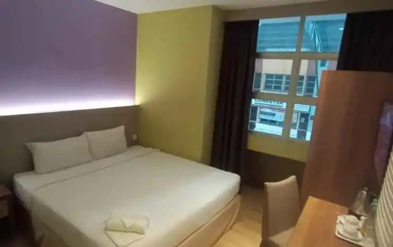 Capital O 9010 Yee Hotel