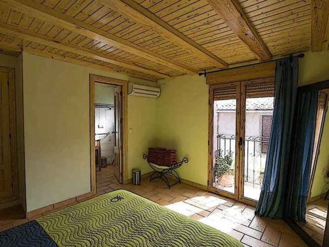 5 Bedrooms Cottage