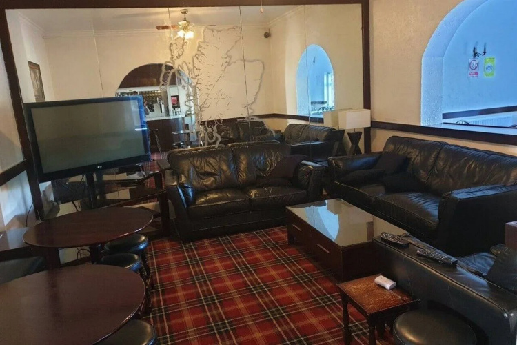 Elmhurst Hotel