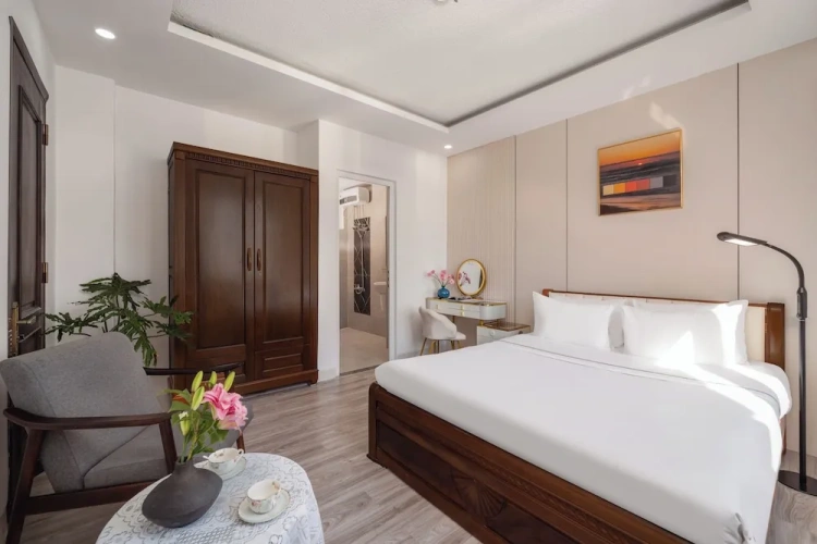 Superior Double room with city view