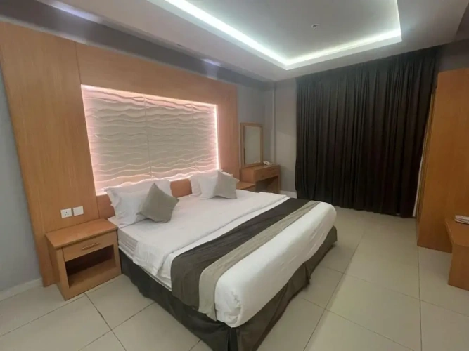 Deluxe Double room with city view