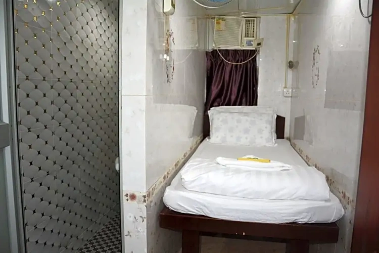 Deluxe Single room