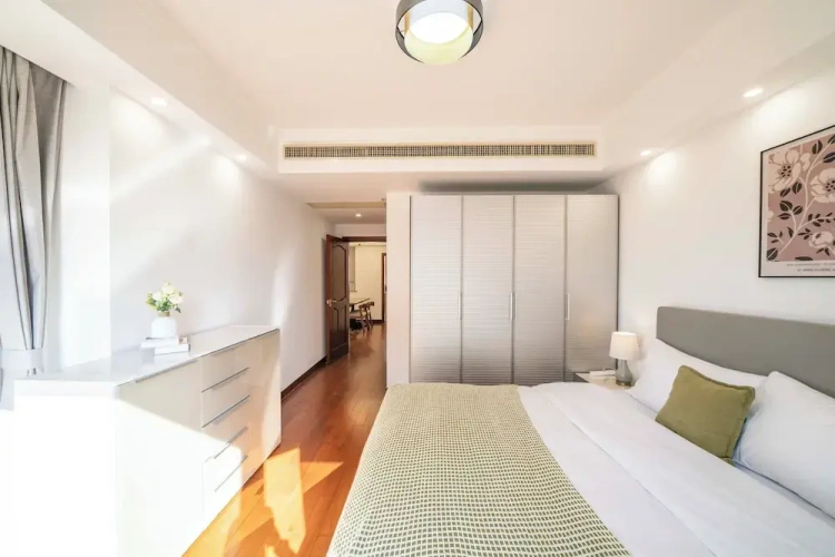 Superior Quadruple room with balcony and with city view