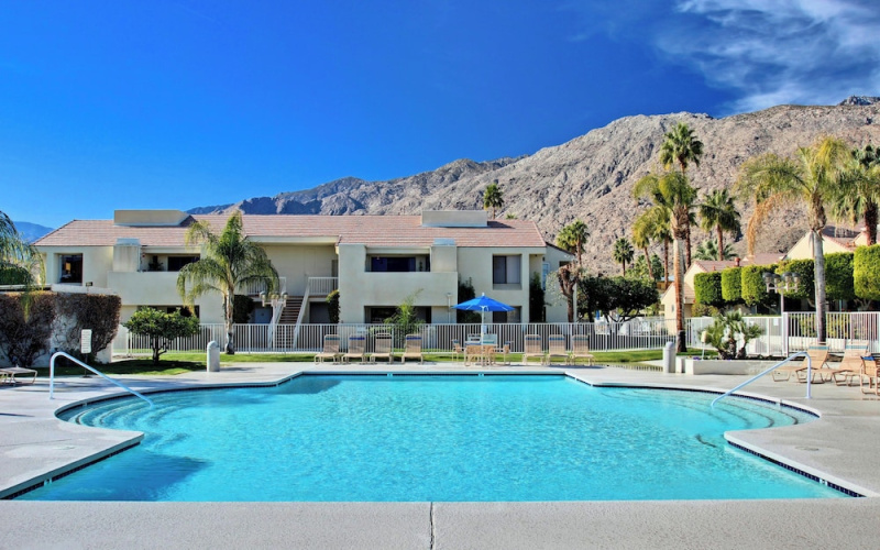 Plaza Villas 554