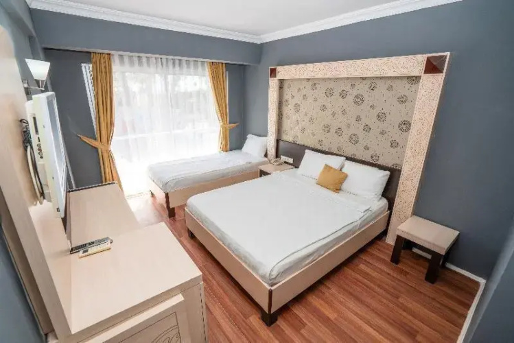 Aperion Beach  Hotel