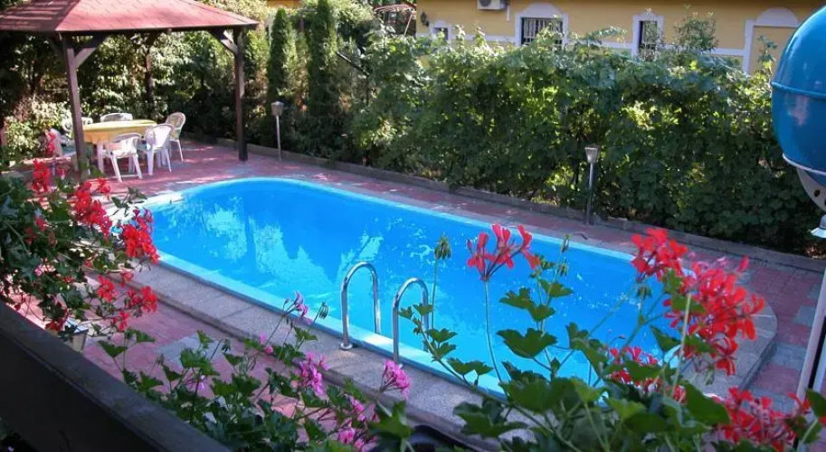 Clara villa
