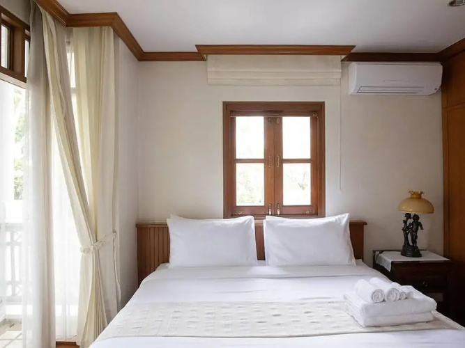 Royal Riverside Villa River View Suite