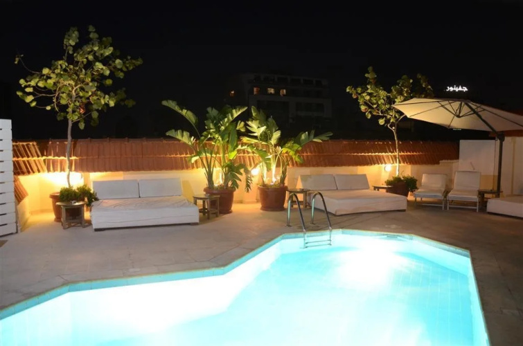 Golden Serenada Hotel